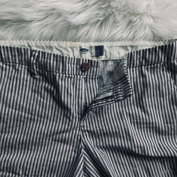Striped Chino Shorts - Picture 3 of 3